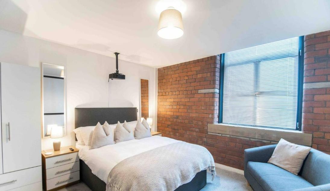 Conditioning House - 2 * Bradford (West Yorkshire)